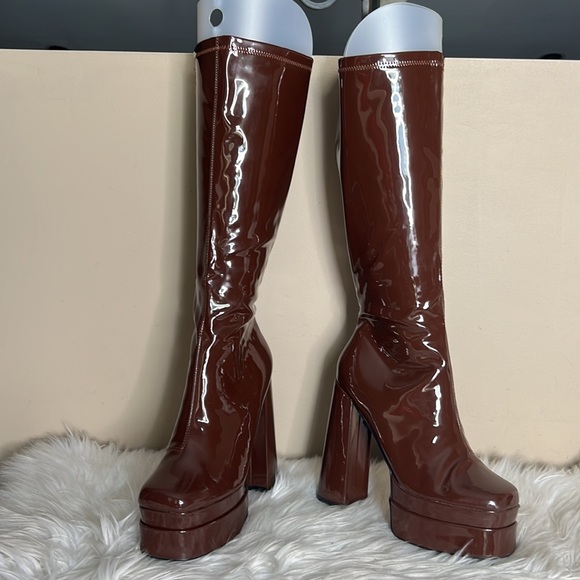Cape Robbin Brown Platform Knee Boots - Picture 6 of 11